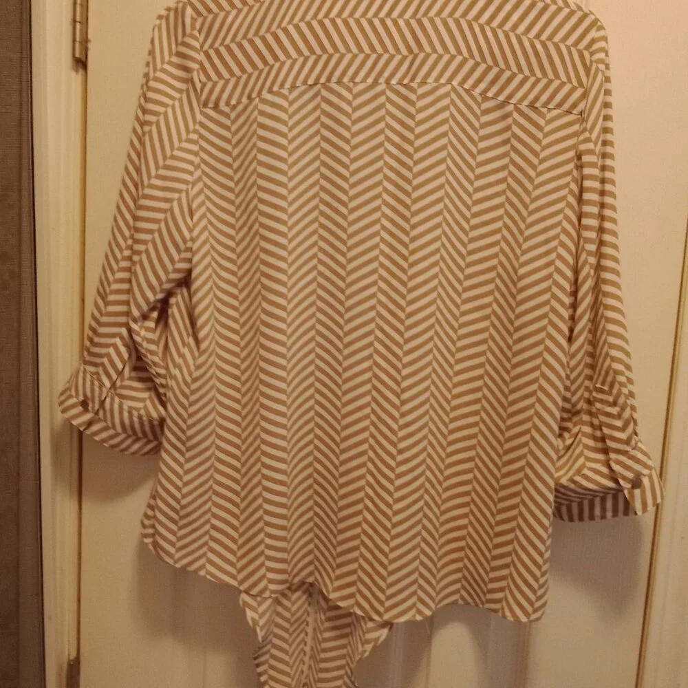 Investments Petites Blouse PL - Picture 3 of 6